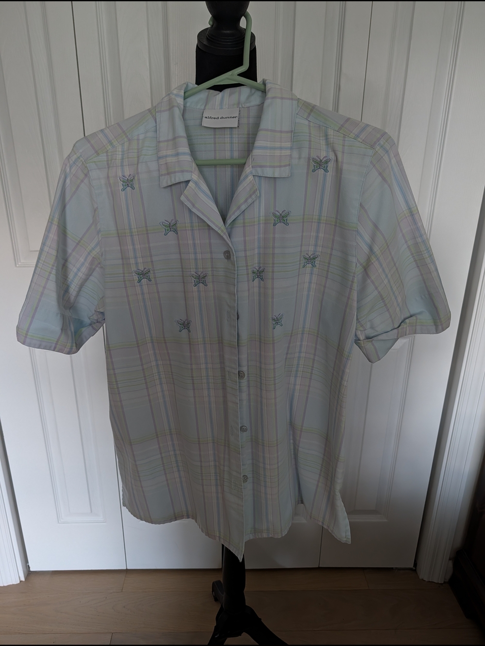 Vintage alfred dunner Women's Short Sleeve Embroidered Shirt